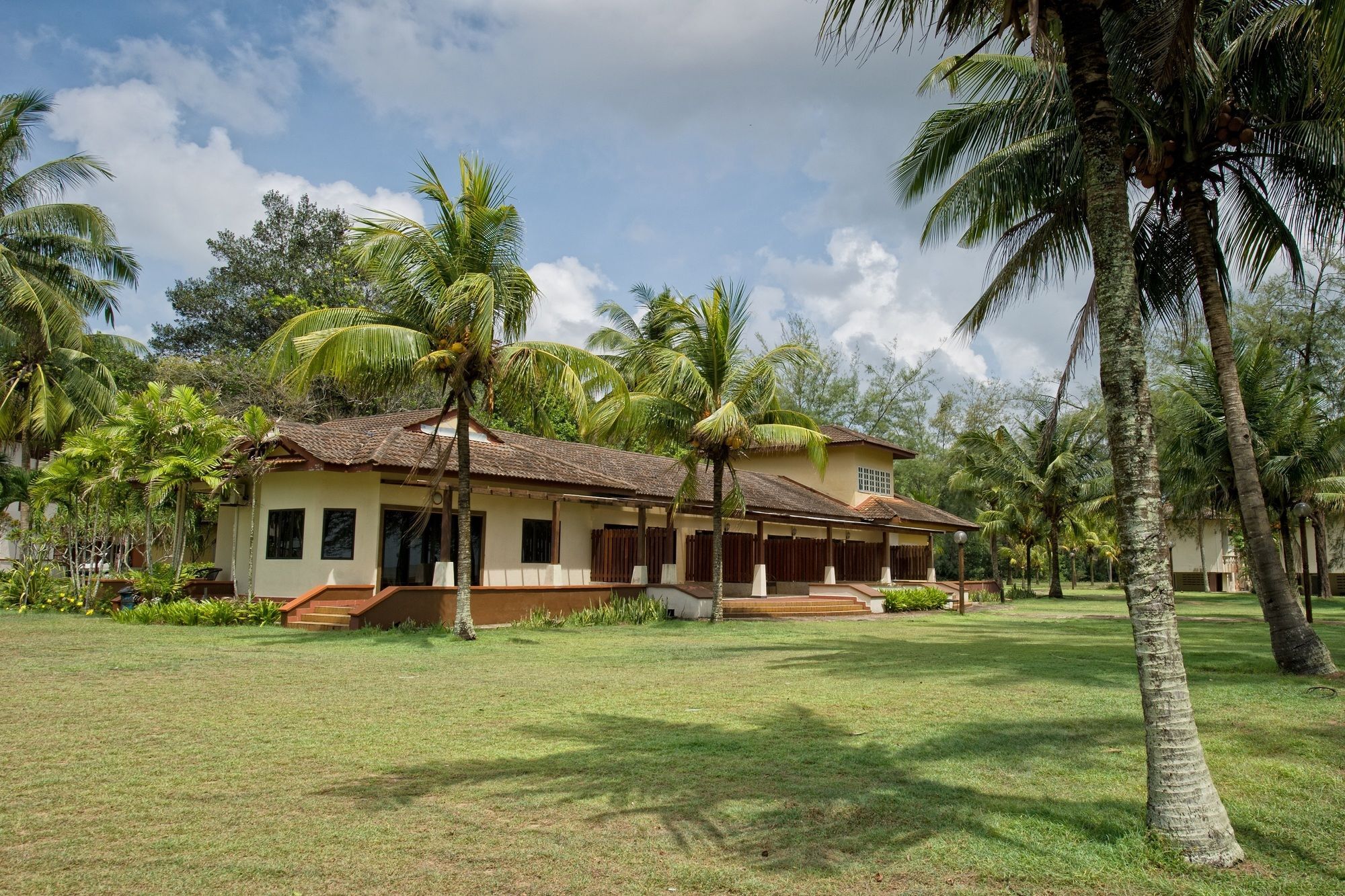 Villea Rompin Resort & Golf Куала-Ромпин Экстерьер фото